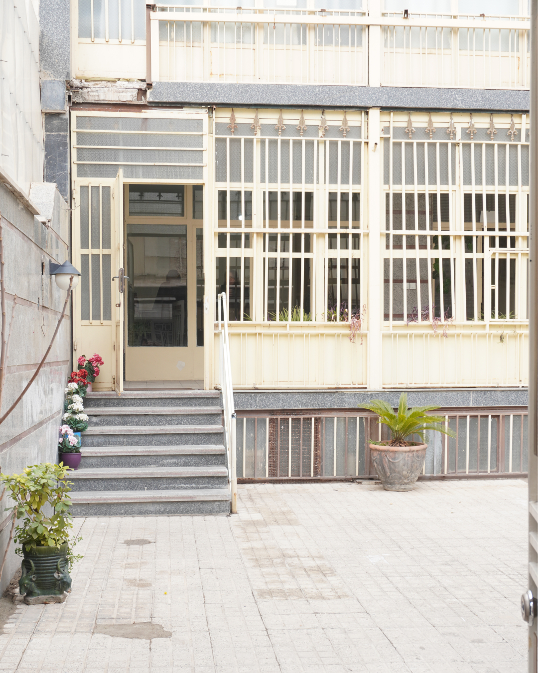 هنرستان دخترانه نقش آفرینان